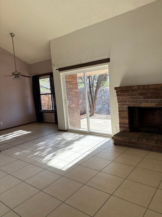 Photo - 1901 Amy Sue Dr Unit Apartment B