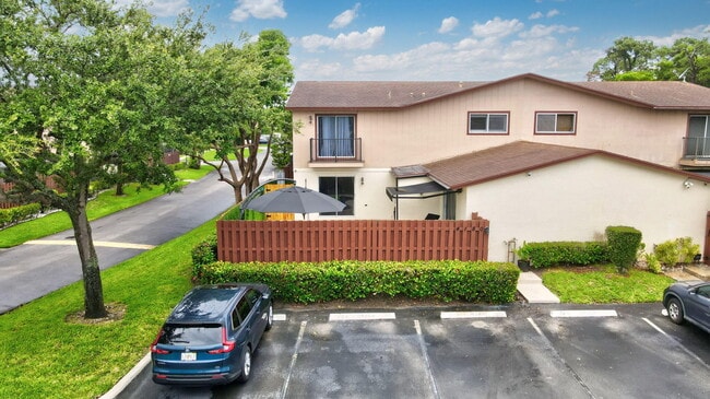 Building Photo - 4180 Landar Dr N Rental