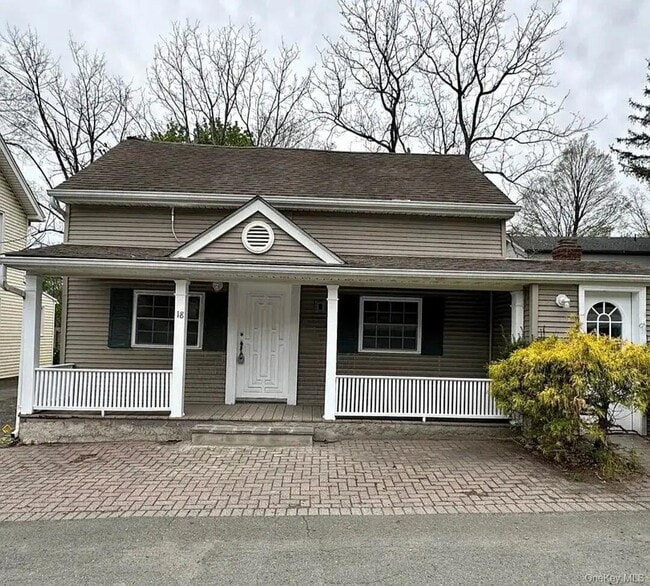 Photo - 18 Forester Ave
