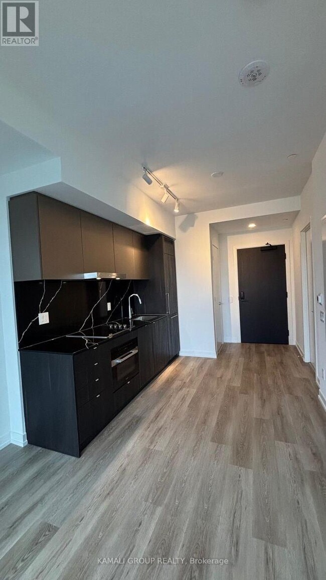 Photo - 771 Yonge St Unit 2105