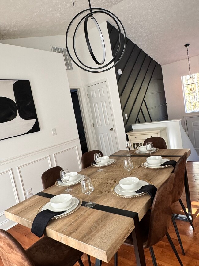 Photo - 601 Catrina Ct