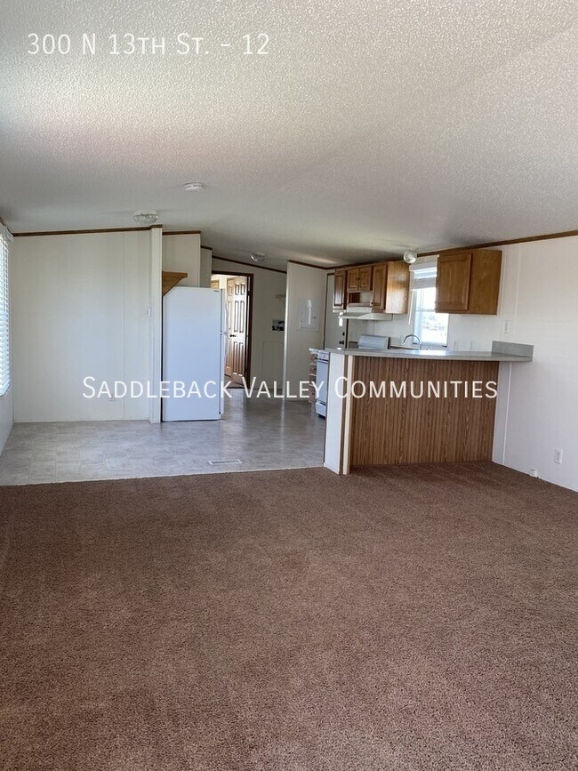 Photo - 300 N 13th St