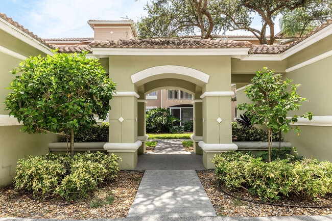 Photo - 5060 Fairways Cir Unit Fairways #F101