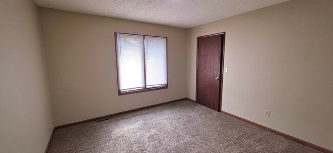 Photo - 3 Bedroom 2 Bathroom home in Southwest Springfield for $1495!