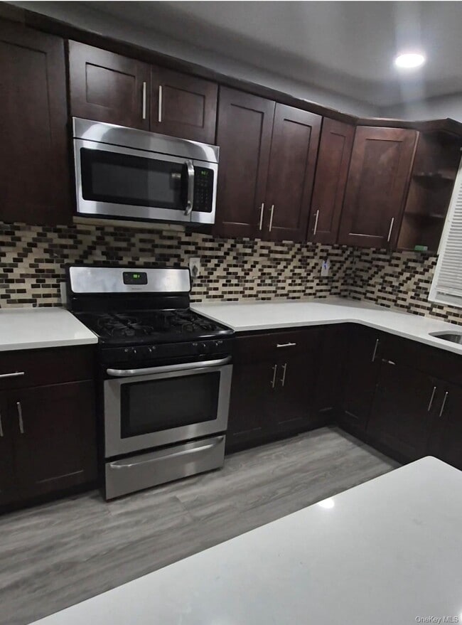Building Photo - 146-41 224th St Unit 1 Rental