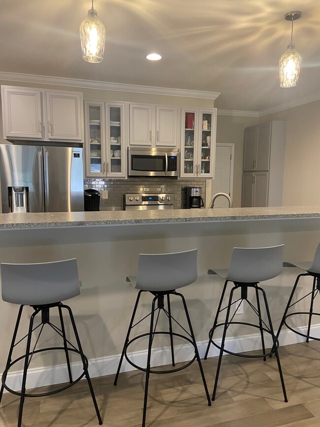 Photo - 1916 Young Rd SE