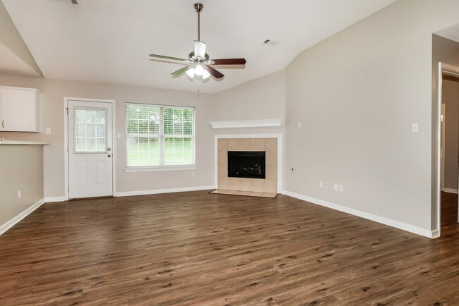 Photo - 120 Pinewood Dr