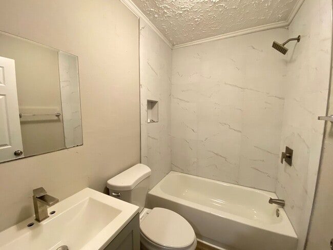 Photo - Renovated 2 Bedroom First Floor Apartment- Minutes Away From Downtown Lawrenceville! Unit 6