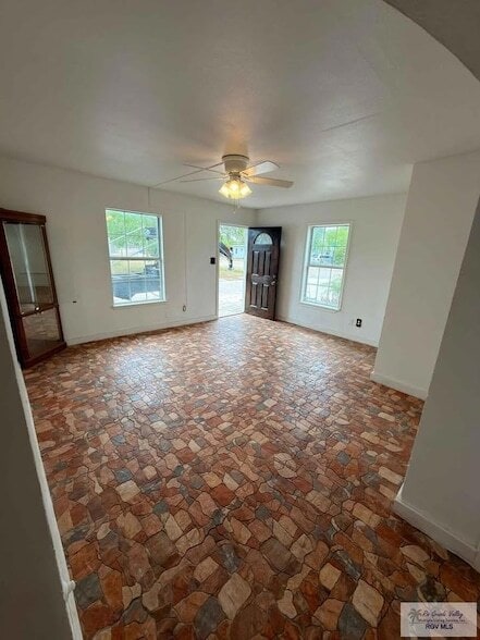 Photo - 201 McGregor St