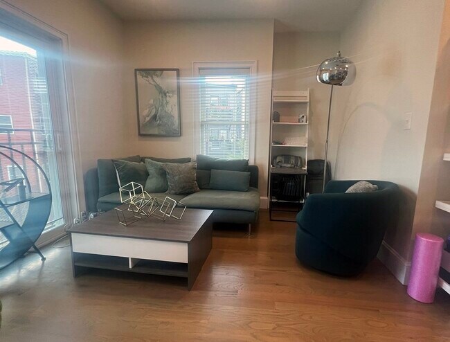 Photo - 159 Bennington St Unit 2