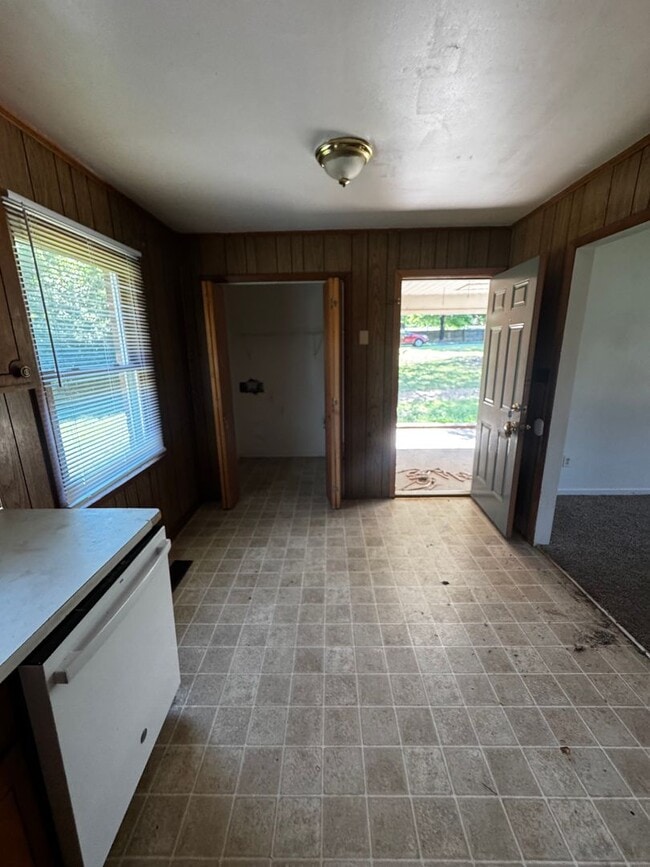 Photo - Single Family House in Cleveland County, NC (Shelby, NC)