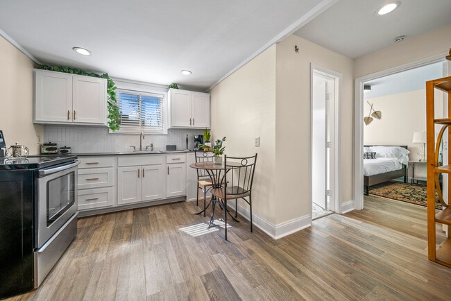 Photo - The Jeffersonian Apartments