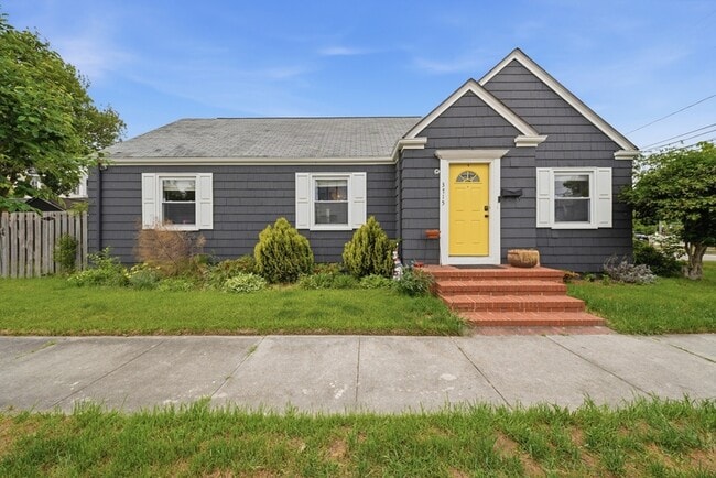 Building Photo - 3715 Omohundro Ave