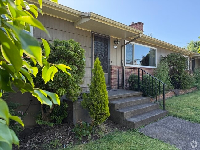 Building Photo - 7634 N Peninsular Ave Rental