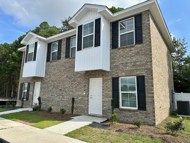Building Photo - 2879b Jubilee Dr