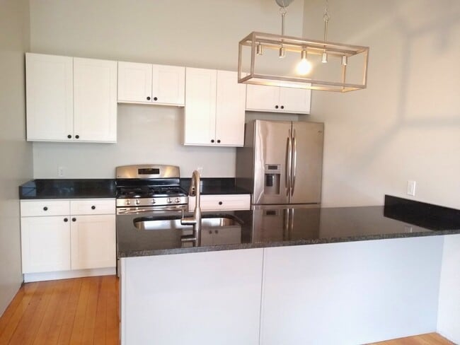 Building Photo - 19-21 Hedley Avenue Unit 3