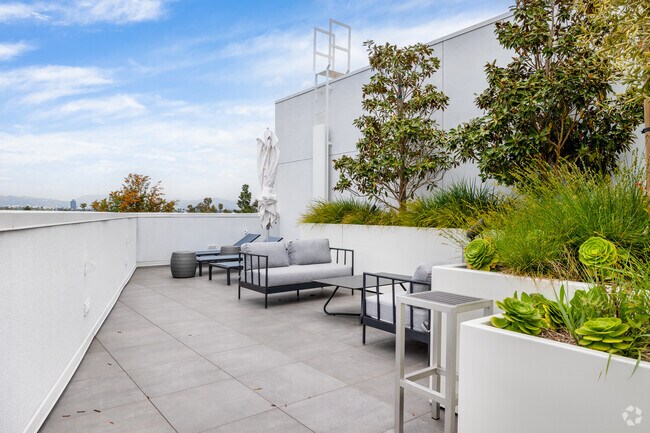 Outdoor Deck
