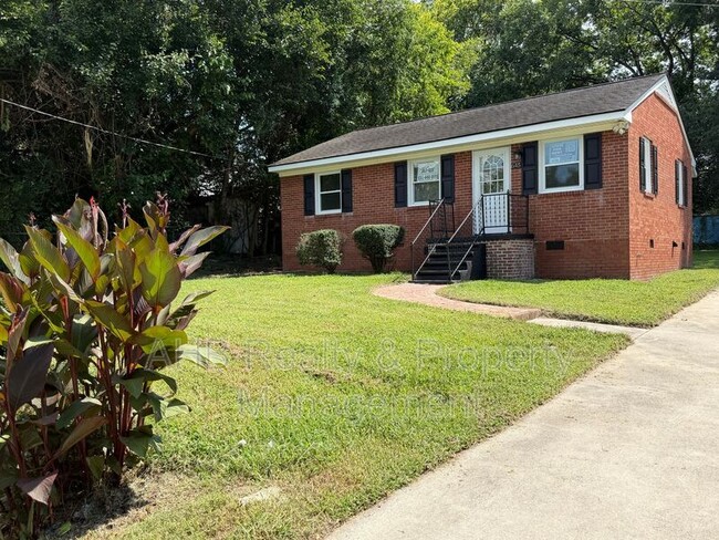 Photo - 645 Montgomery St