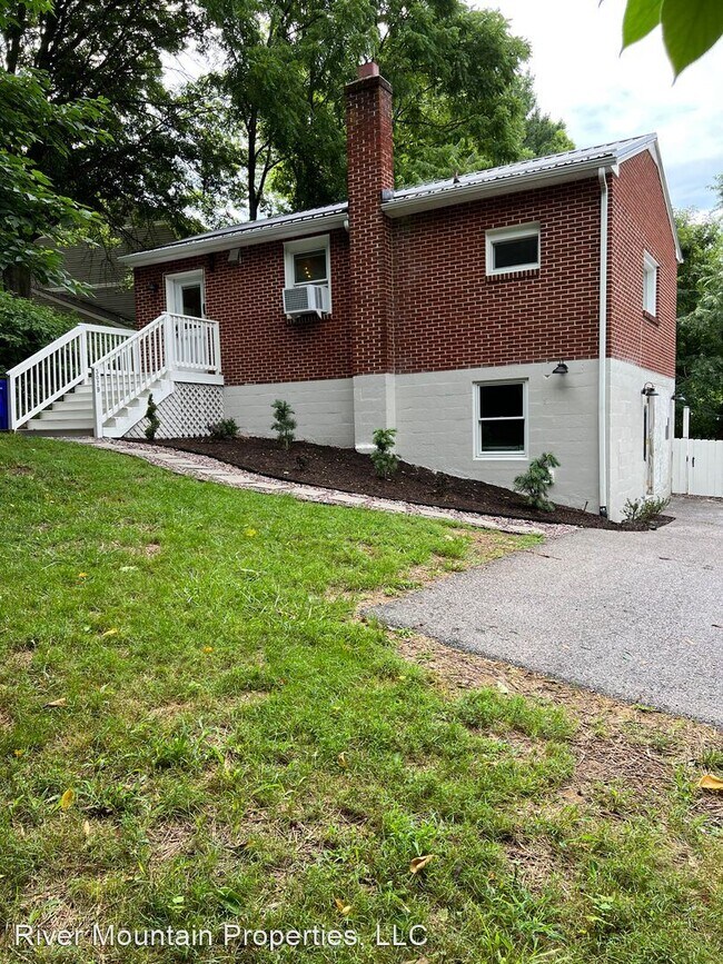 Photo - 2 br, 1 bath House - 307 B Ellett Road