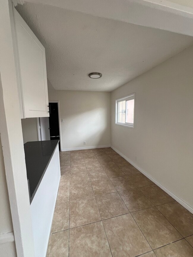 Photo - Remodeled 2 Bedroom in Long Beach City
