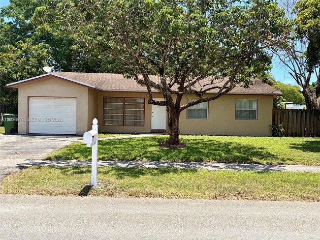 Building Photo - 731 NW 84th Ave