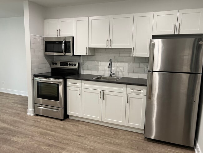 Photo - Newly renovated 2 bedroom 1 bath Unit Unité 01