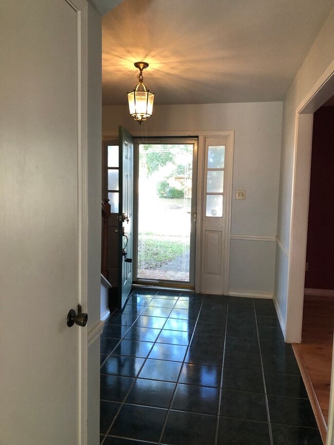 Photo - 10114 Village Green Dr