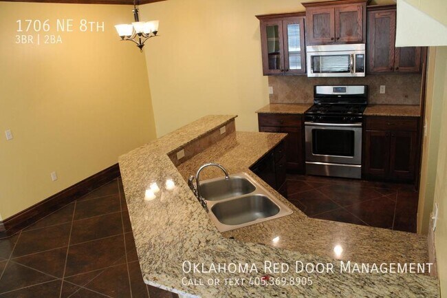 Photo - 1706 NE 8th-