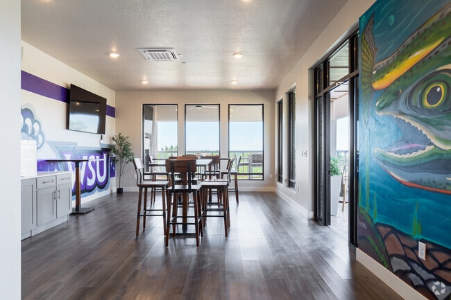 Penthouse Lounge