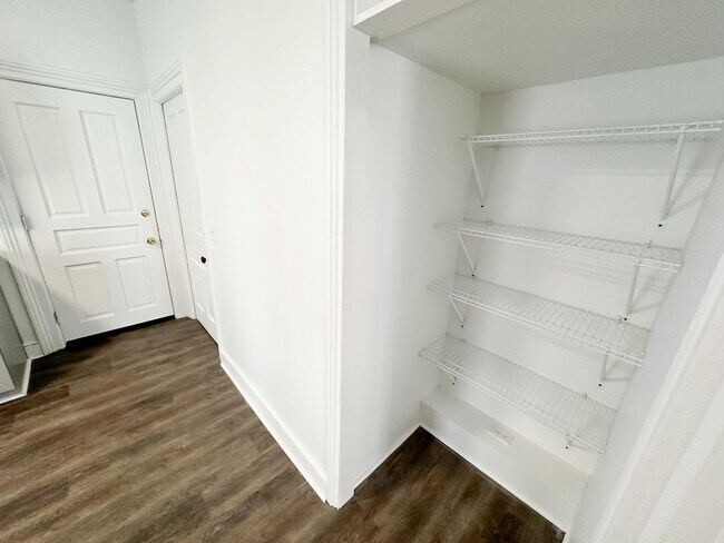 Photo - 218 Ferris St