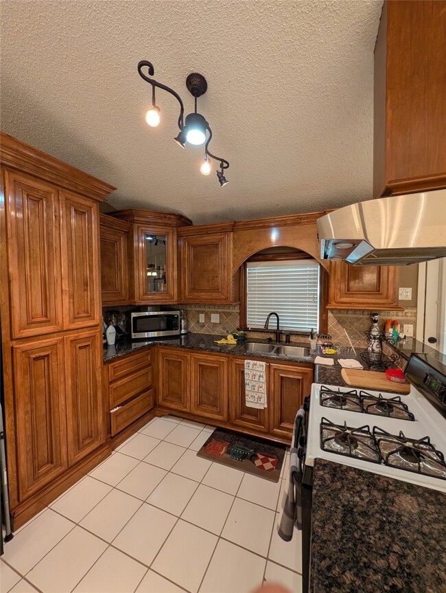 Photo - 11415 Poplarwood Ct
