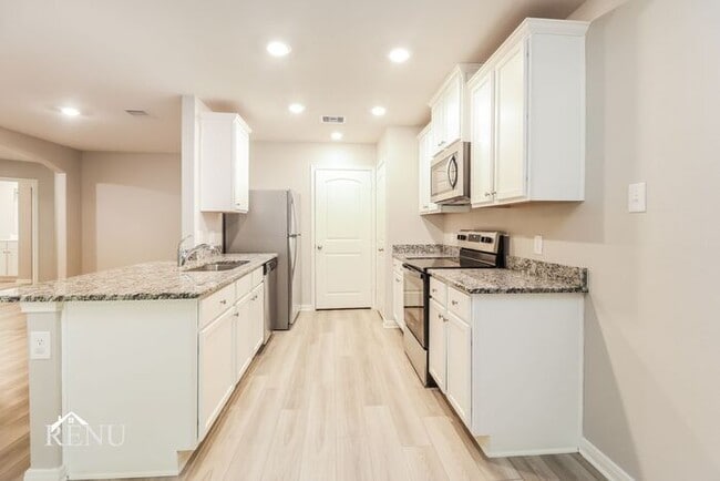 Photo - 10462 Sweetwater Creek Dr