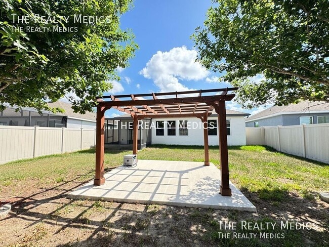 Photo - 308 Blue Cypress Dr