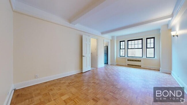 Building Photo - 95 Christopher St Unit 5N Rental