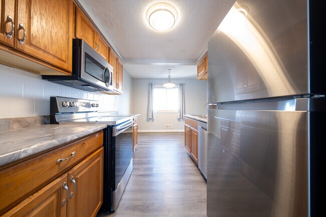 Photo - 7677 Whitney Dr