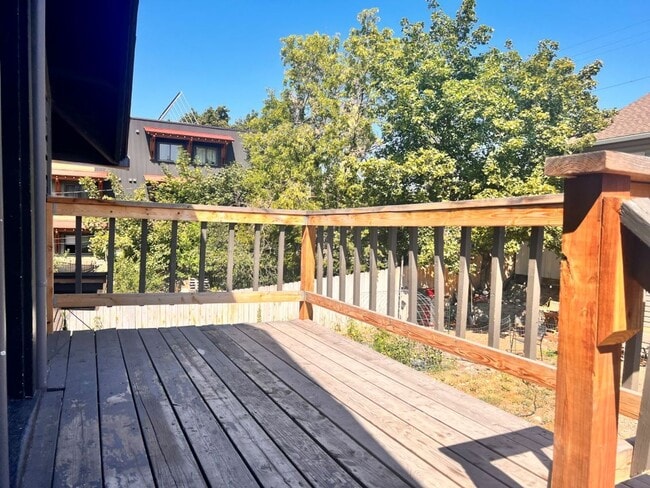 Photo - One Bedroom Apartment Home! Pet Friendly Unit Upper