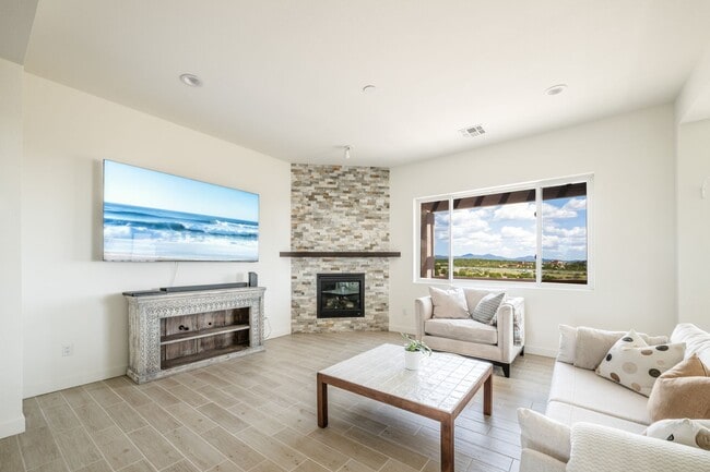 Photo - Stunning 3-Bedroom Home with Mountain Views in Tessera