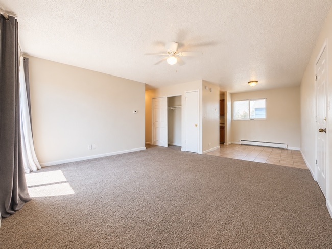 Photo - 4240 Loomis Ave Unit 4