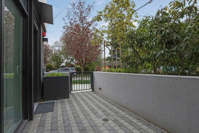 Photo - 1985 Nassau Dr Unit ID1051772P