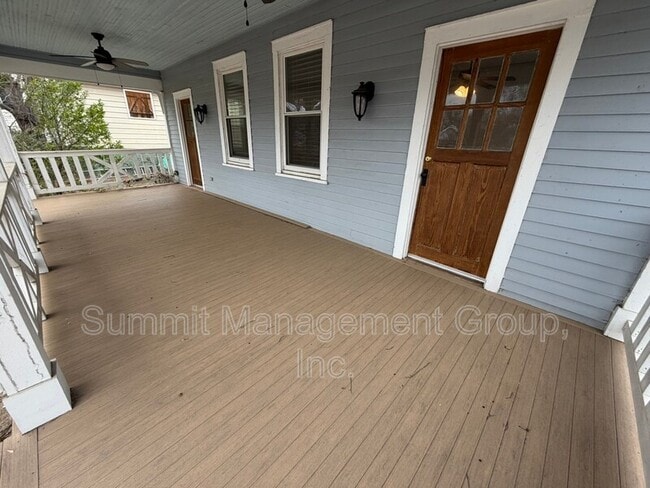 Photo - 8 N Broad St