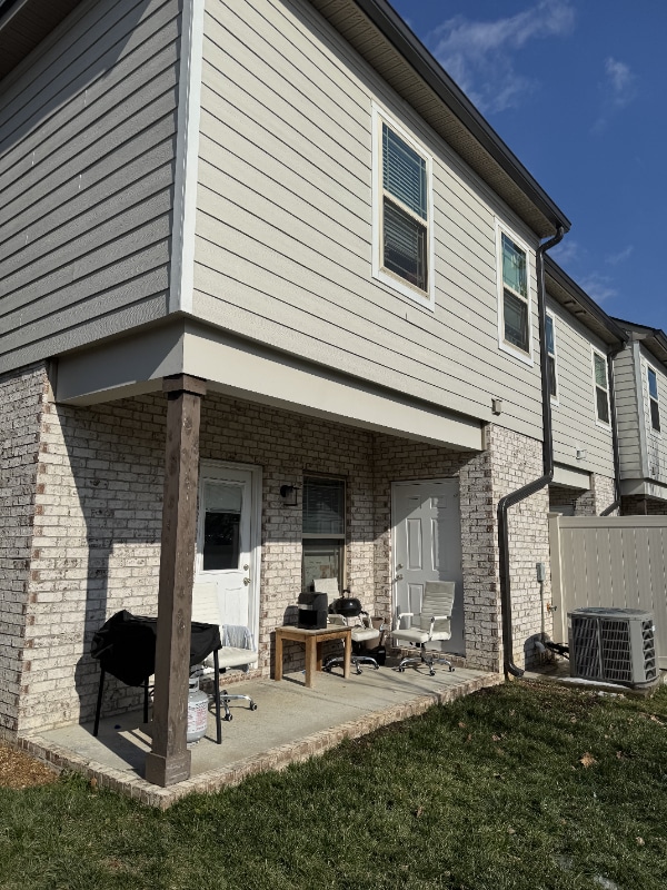 Photo - 555 Gresham Ln