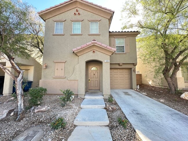 Building Photo - Huntington Village B