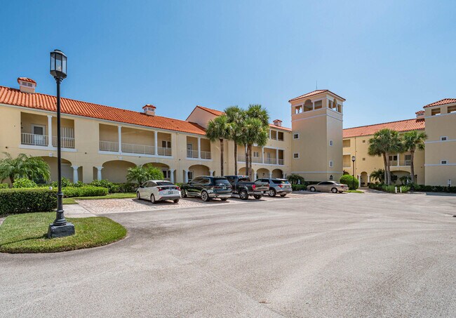 5060 Harmony Cir Unit 105
