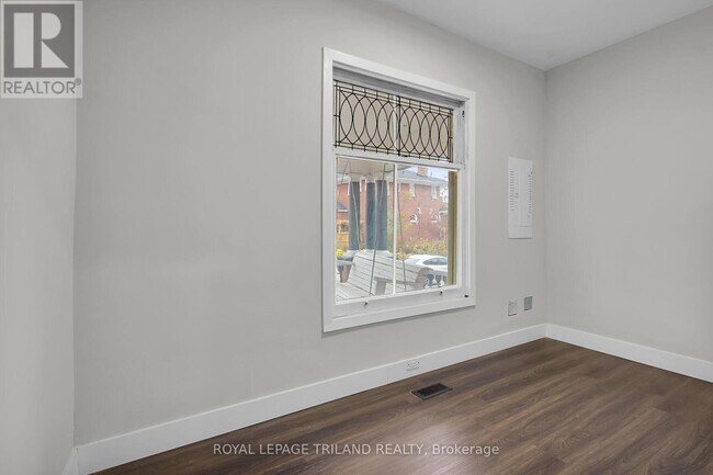 Photo - 22 Mitchell St Unité 2