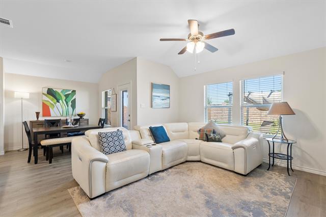 Photo - 1109 Blossom Ct Dr