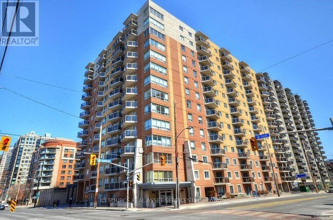Photo - 429 Somerset St W Unit 204