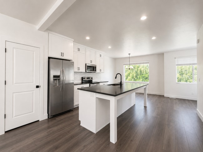 Building Photo - 532 S 1080 W