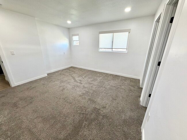 Master bedroom - 4776 W 5015 S