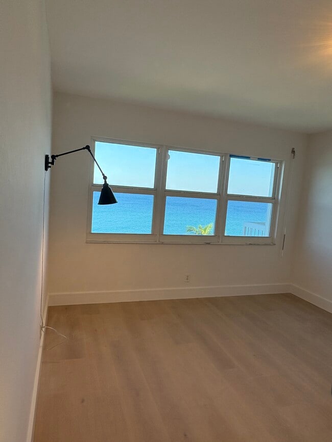 Photo - 1069 Hillsboro Mile Unit 801