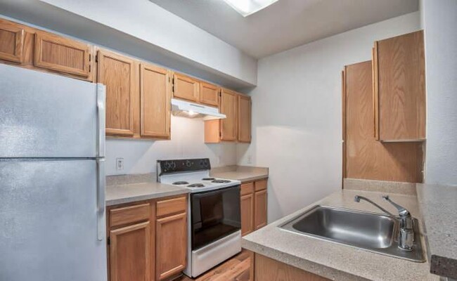 Building Photo - 3 bedroom in Houston TX 77075 Unit 3047 Rental